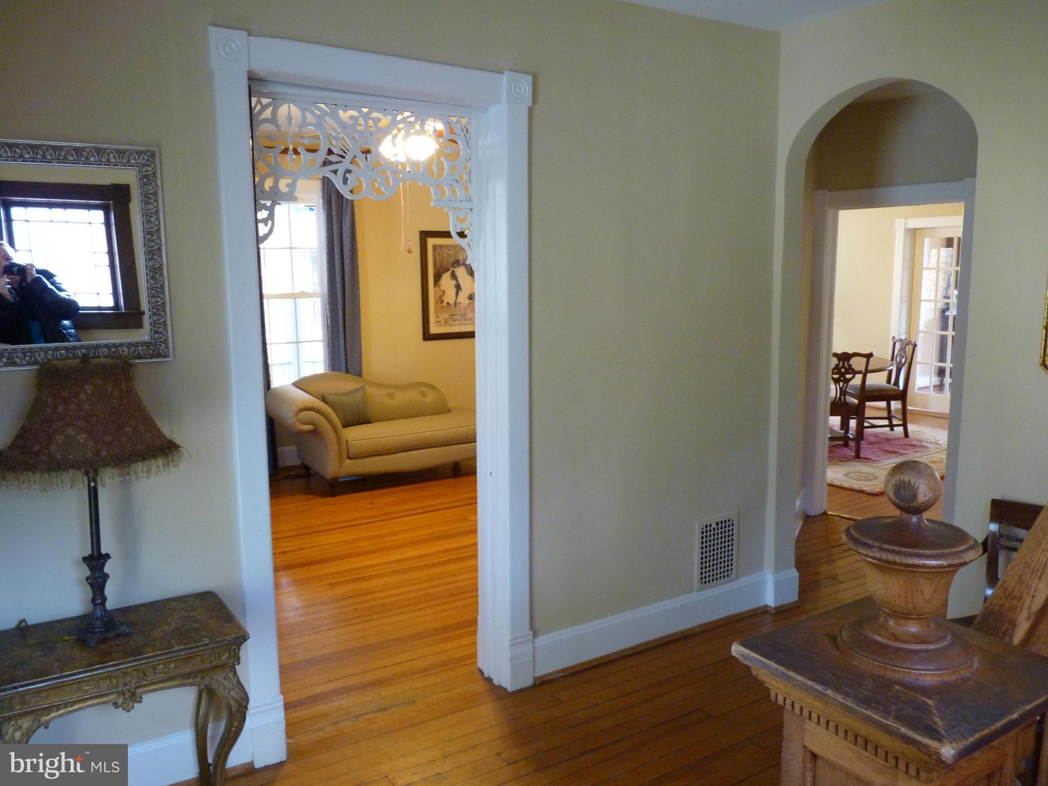 1920 Grace Church Road Silver Spring, MD 20910 - Photo 6 of 28 Interior (General)
