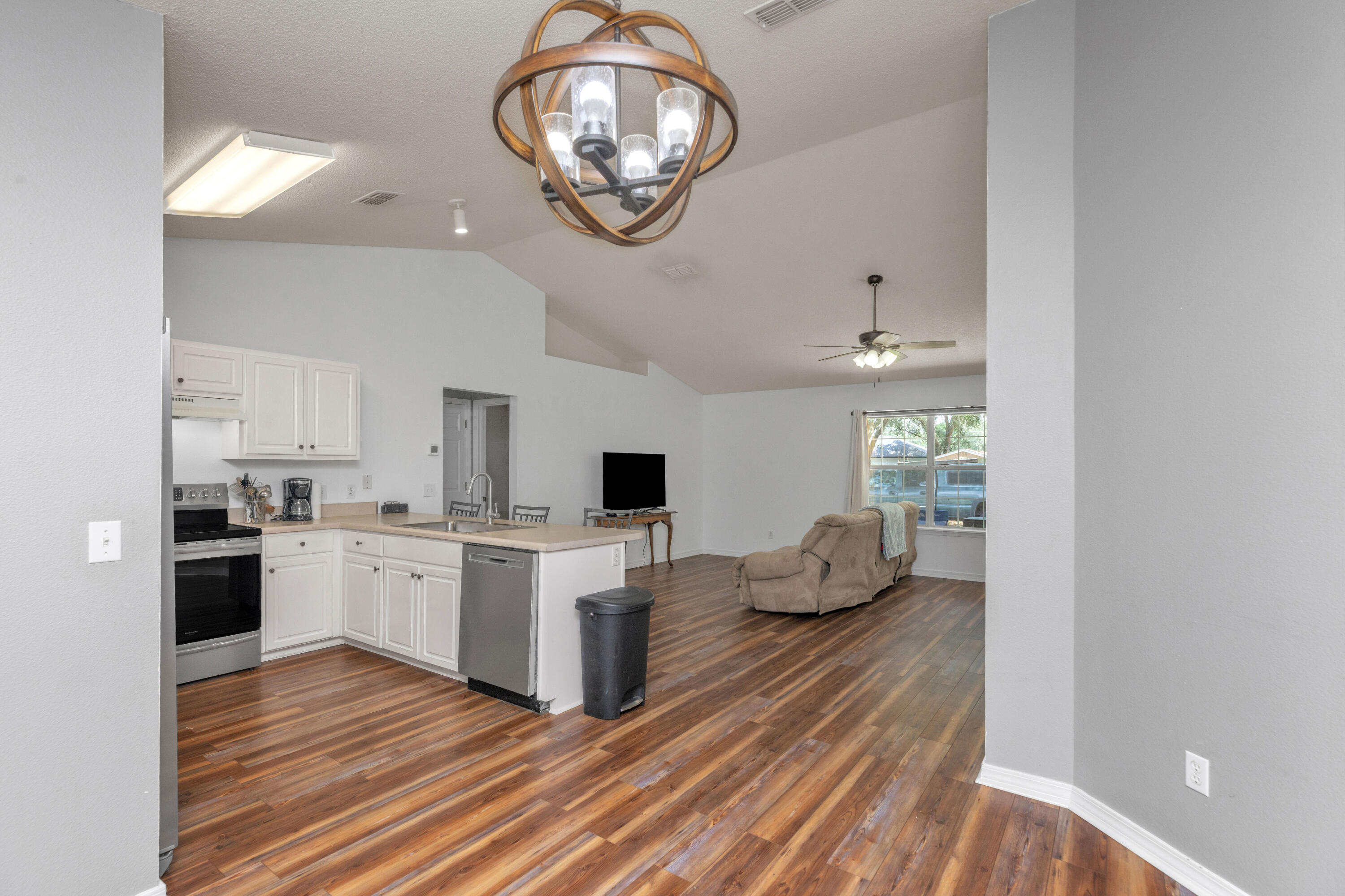 2091 Alfred Boulevard Navarre, FL 32566 - Photo 13 of 36 147A0113
