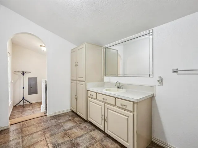 $475,000 | 234 Private Road 7023, Kirbyville, TX 75956