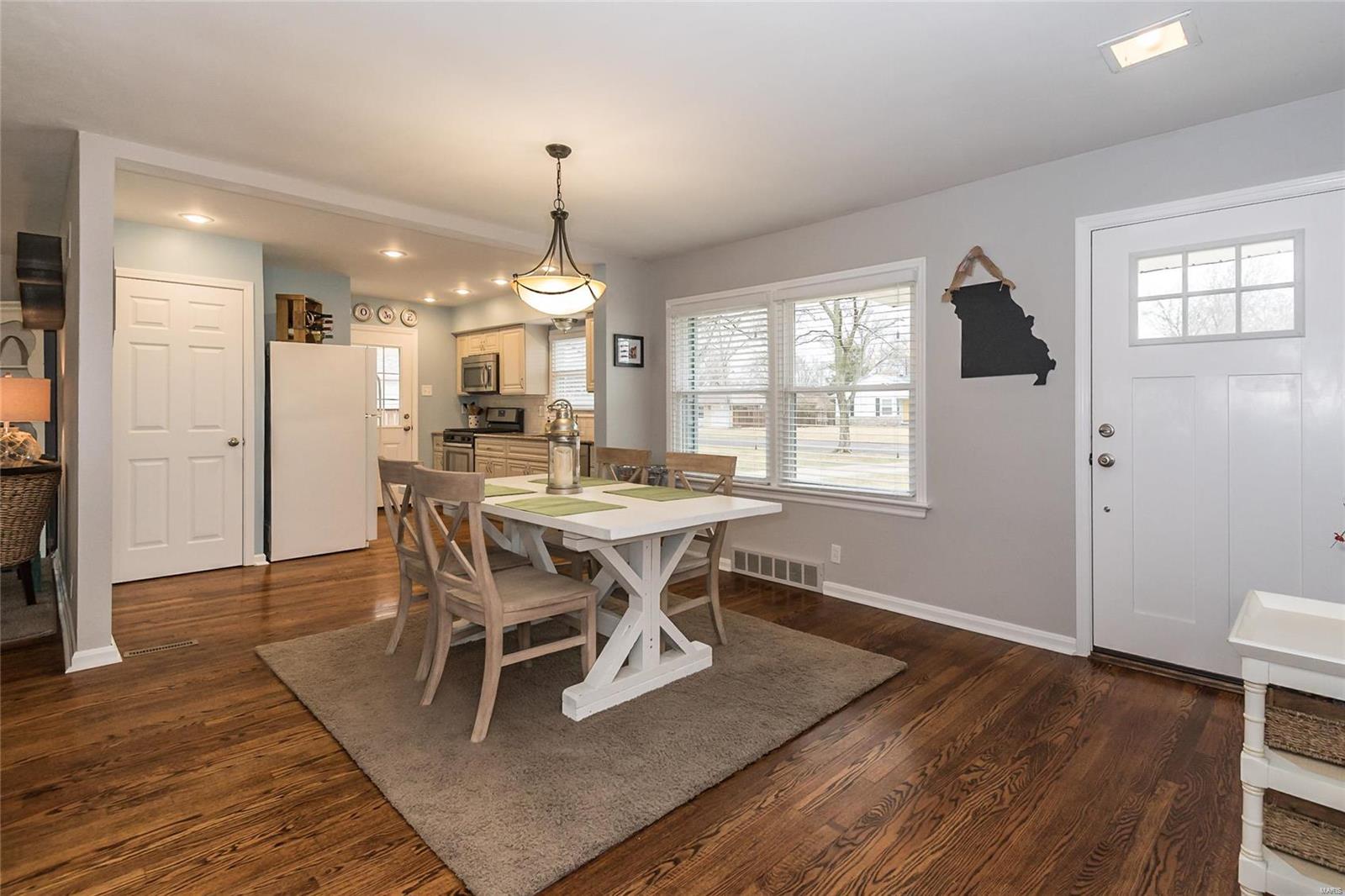 147 Timbercrest Road St. Louis, MO 63122 - Photo 4 of 21 Gallery Image 4