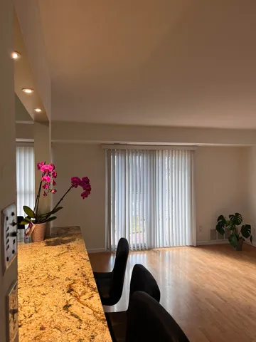 $1,350 | 30445 West 14 Mile Road, Unit 59, Farmington Hills, MI 48334