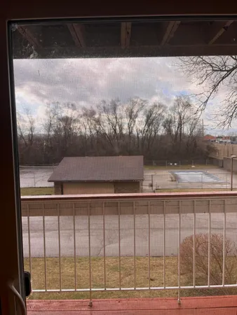 $1,300 | 30445 West 14 Mile Road, Unit 59, Farmington Hills, MI 48334