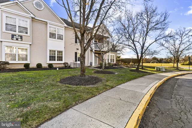 $295,000 | 203A Saxony Drive, Mount Laurel, NJ 08054