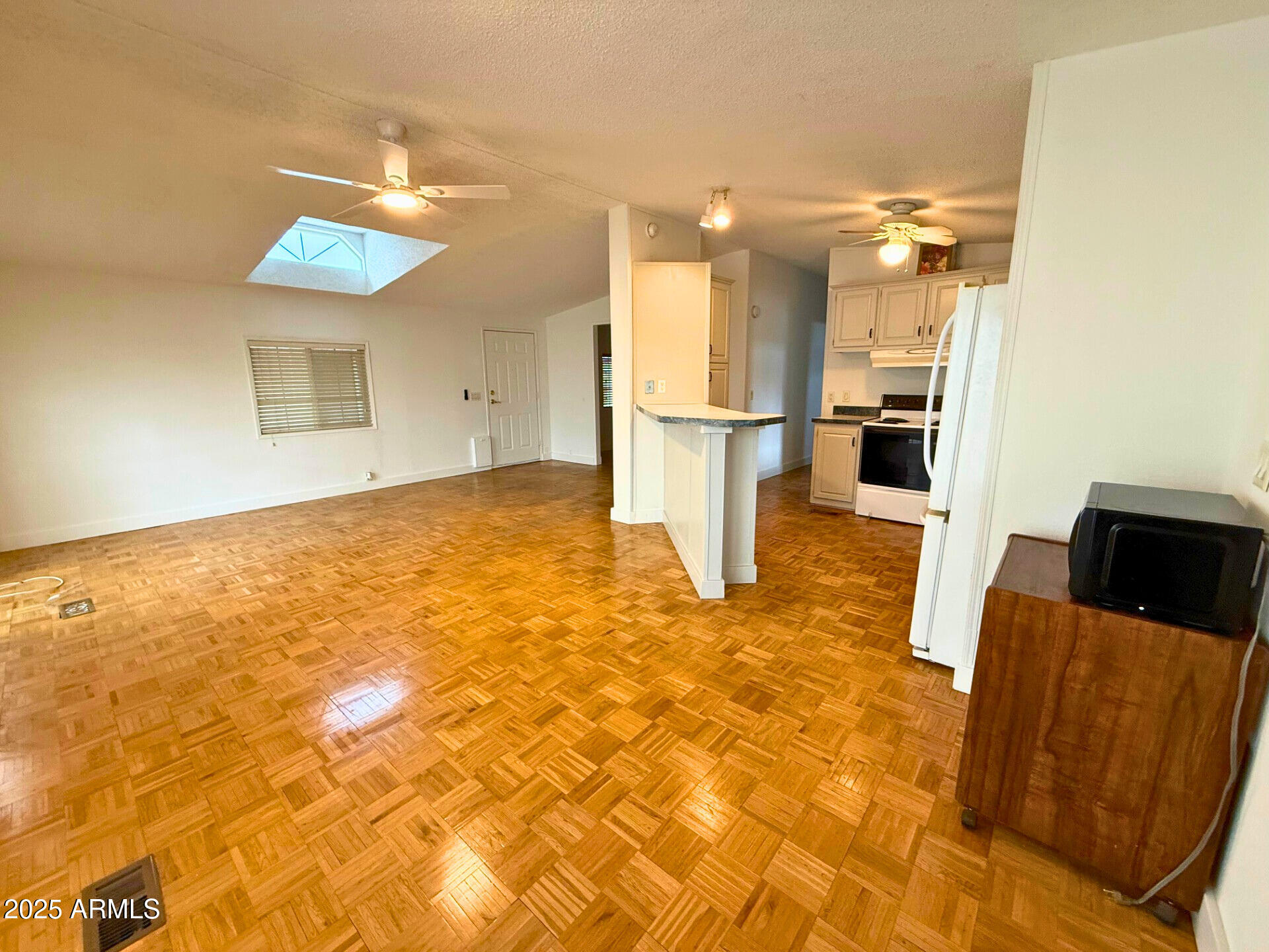 16225 North 29th Street, Unit 59 Phoenix, AZ 85032 - Photo 2 of 15 Living room