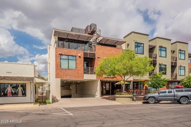 $3,500 | 4020 North Scottsdale Road, Unit 3006, Scottsdale, AZ 85251