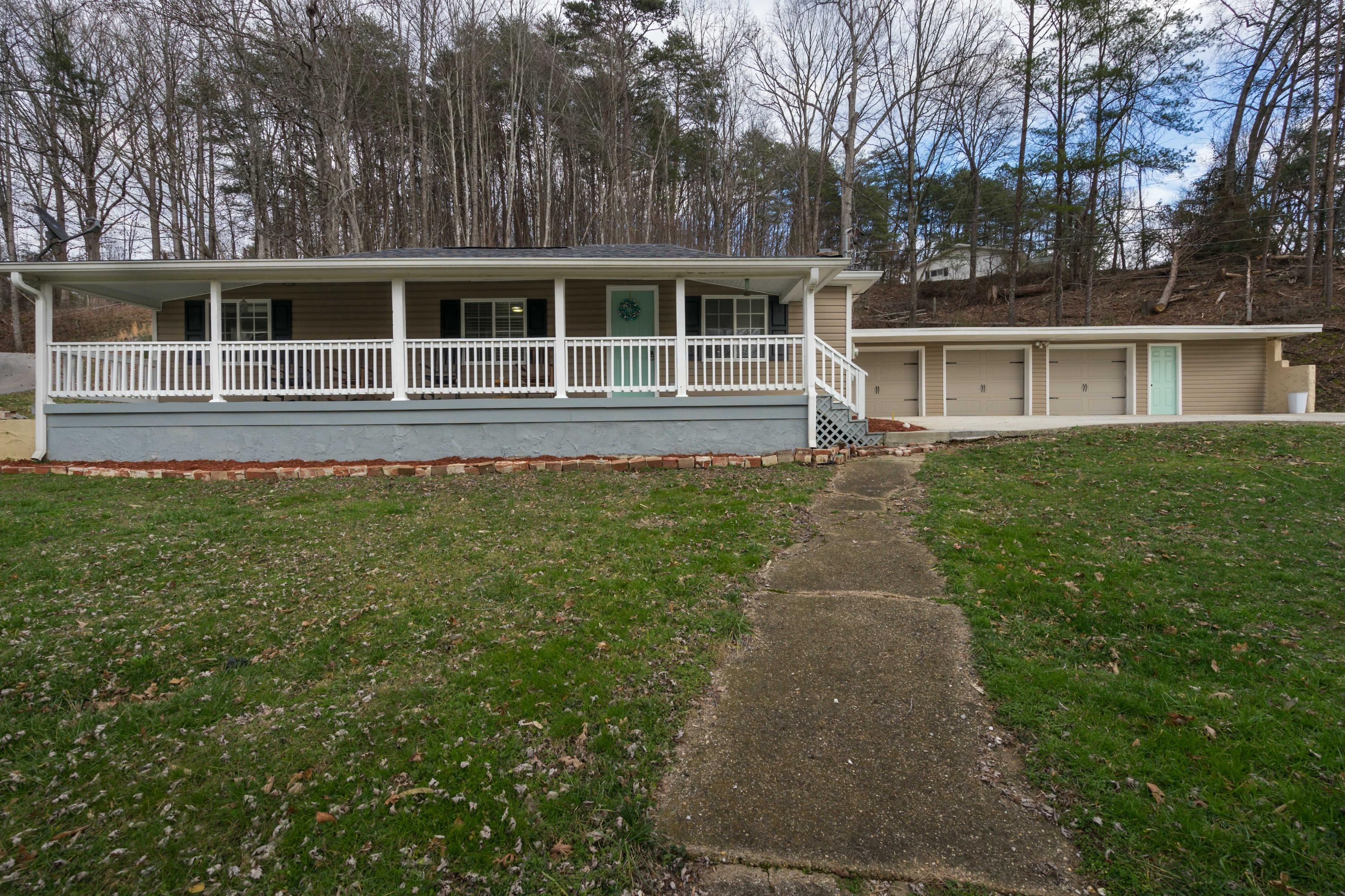10310 Card Road Soddy Daisy, TN 37379 - Photo 3 of 24 Front View