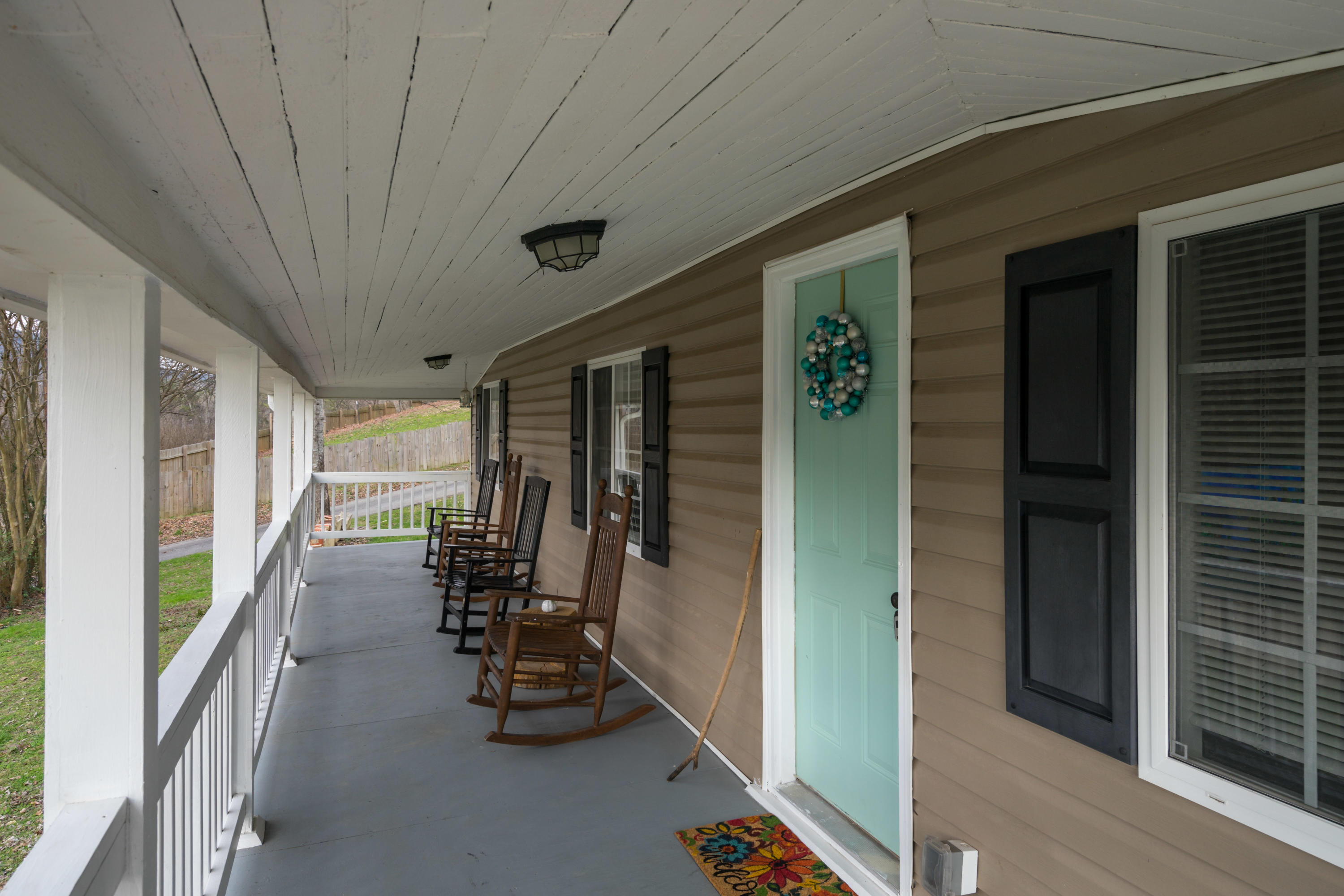 10310 Card Road Soddy Daisy, TN 37379 - Photo 5 of 24 Front Porch