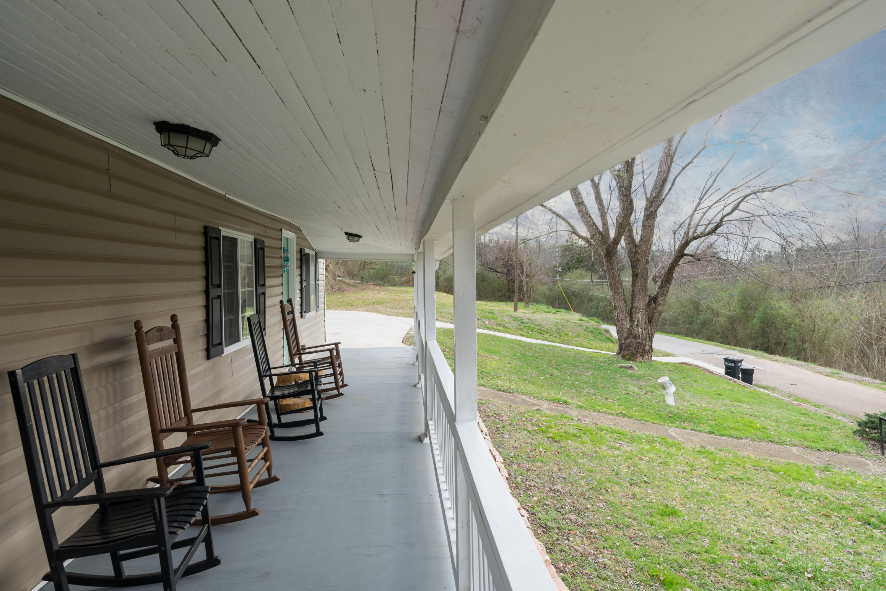 10310 Card Road Soddy Daisy, TN 37379 - Photo 6 of 24 Front Porch