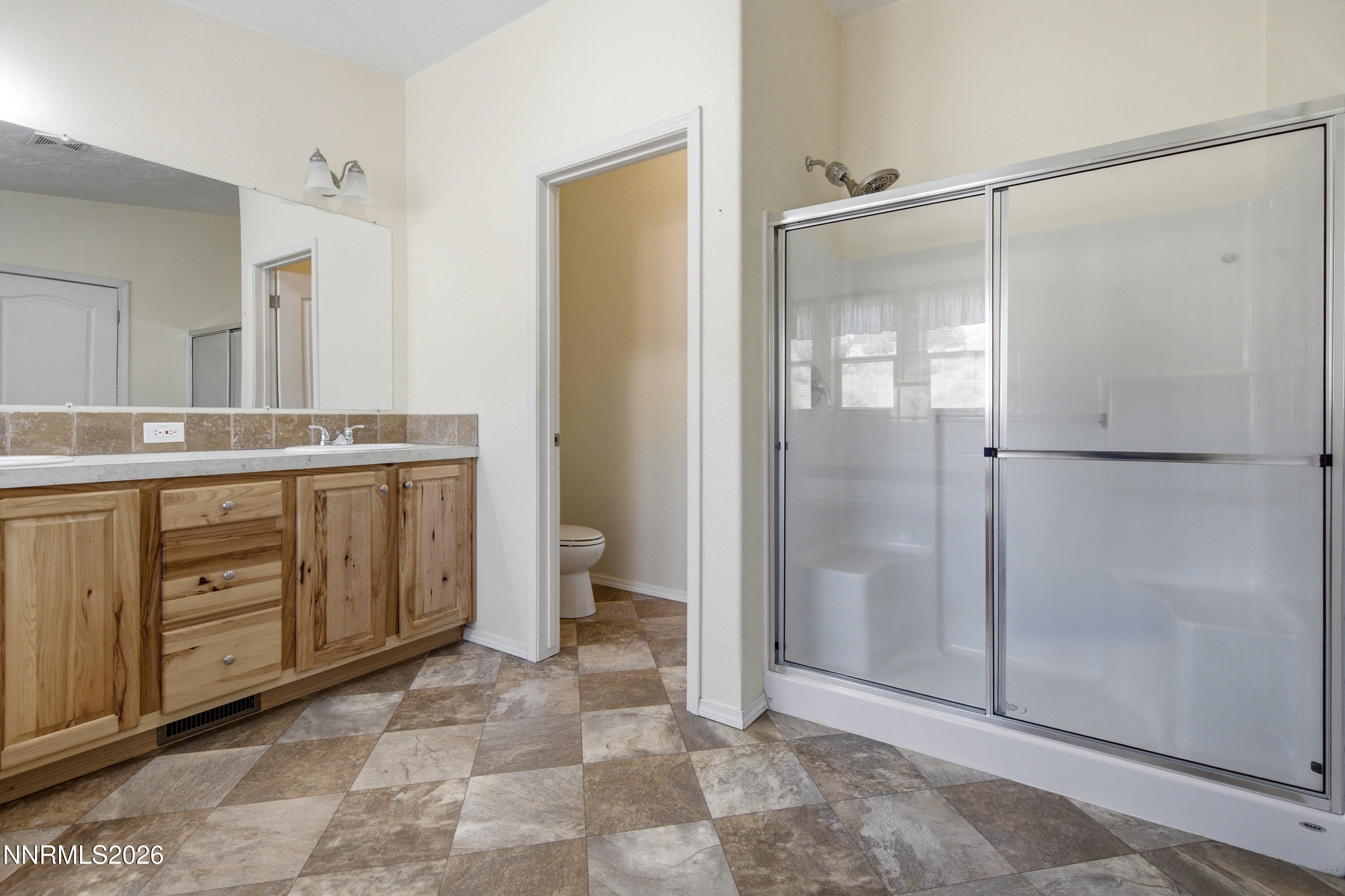 1260 Goldstone Road Reno, NV 89508 - Photo 34 of 87 Goldstone1260-076