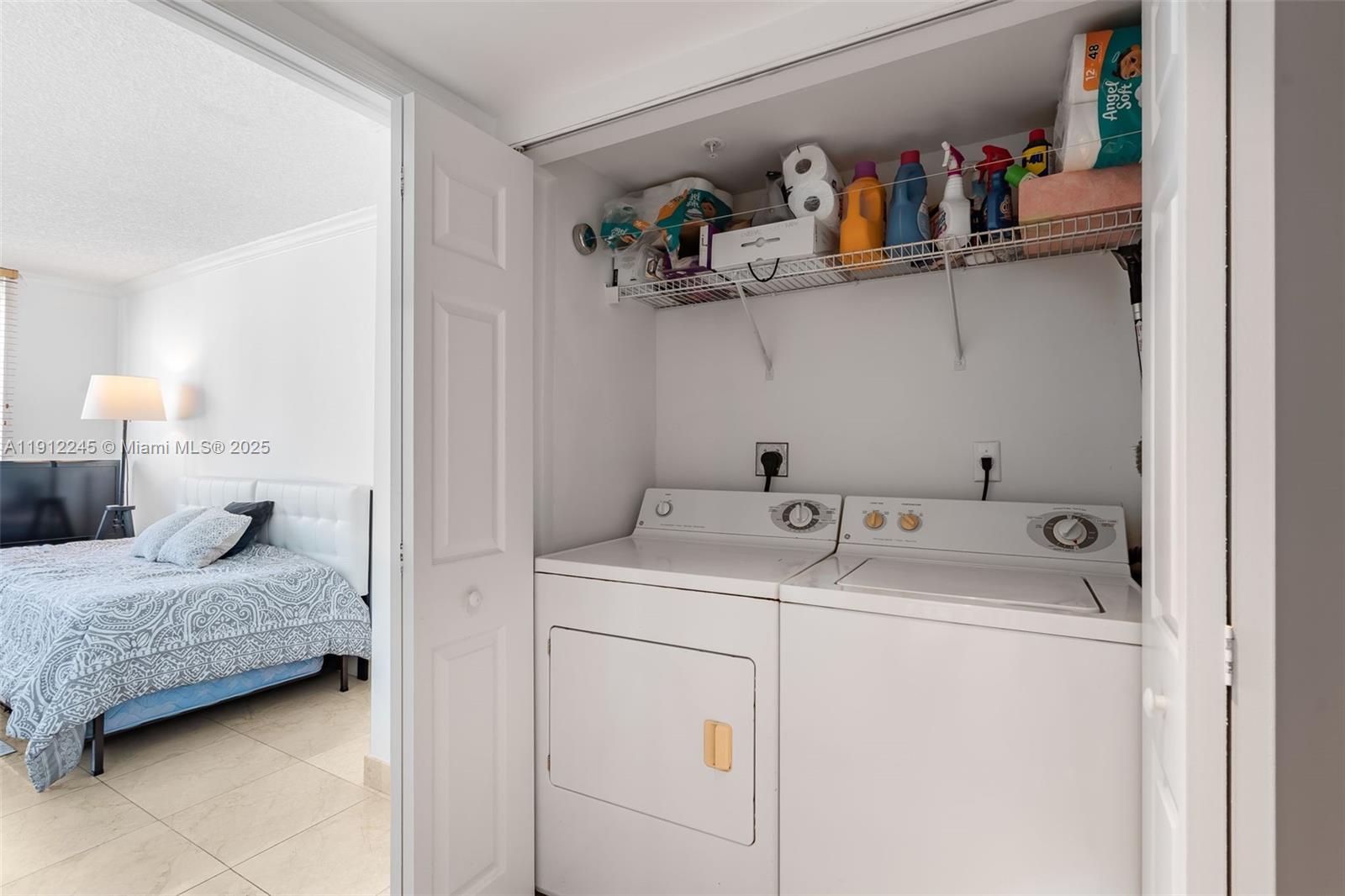 1155 Brickell Bay Drive, Unit 2708 Miami, FL 33131 - Photo 19 of 19