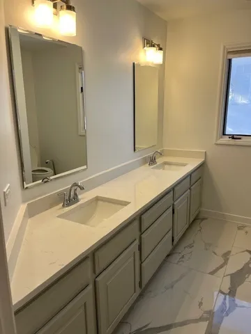 $6,500 | 537 East Center Avenue, Lake Bluff, IL 60044