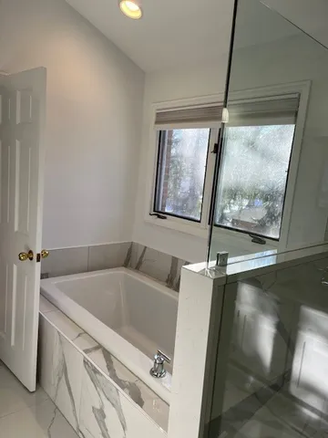 $6,500 | 537 East Center Avenue, Lake Bluff, IL 60044