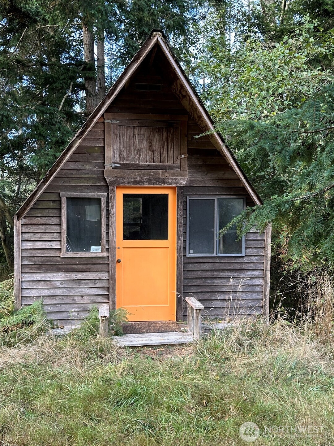 641 Decatur Head Drive Decatur Island, WA 98221 - Photo 35 of 40 a front view of house with yard