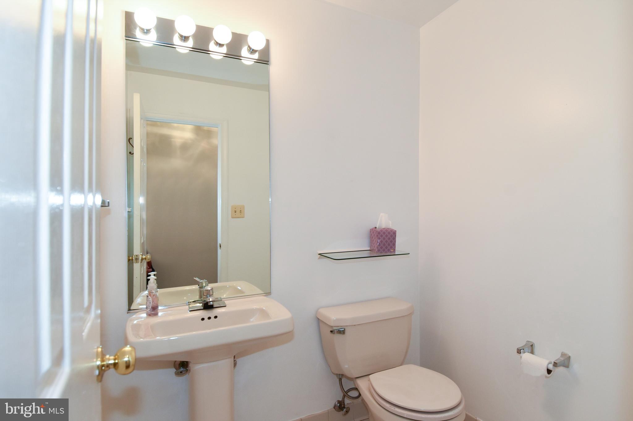 9204 Linton Street Silver Spring, MD 20901 - Photo 16 of 37 Powder room