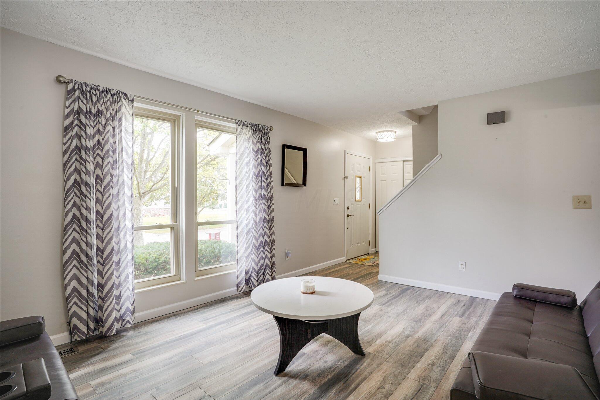 8799 Atherton Road Powell, OH 43065 - Photo 5 of 30