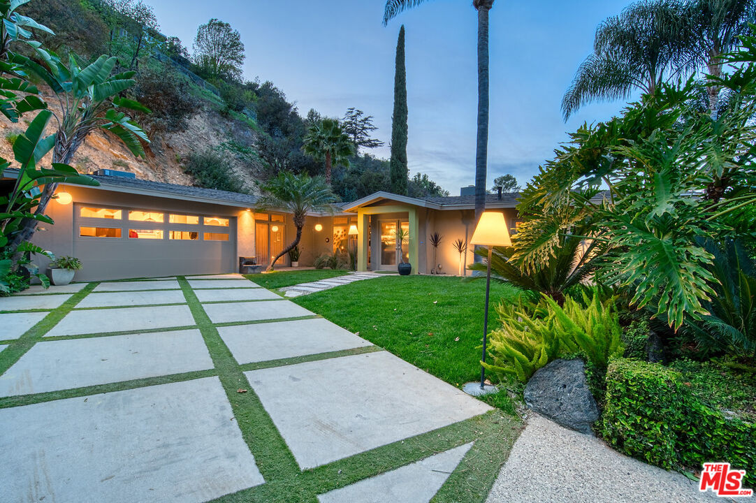 3827 Rhodes Avenue Studio City, CA 91604 - Photo 27 of 28