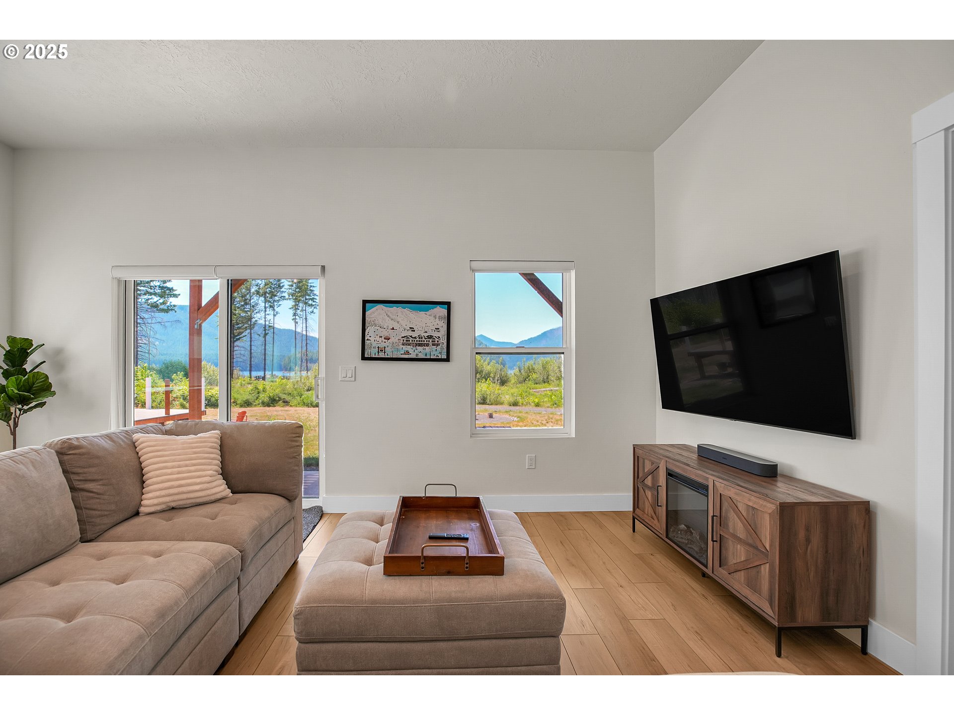 360 Santiam Avenue Detroit, OR 97342 - Photo 31 of 48