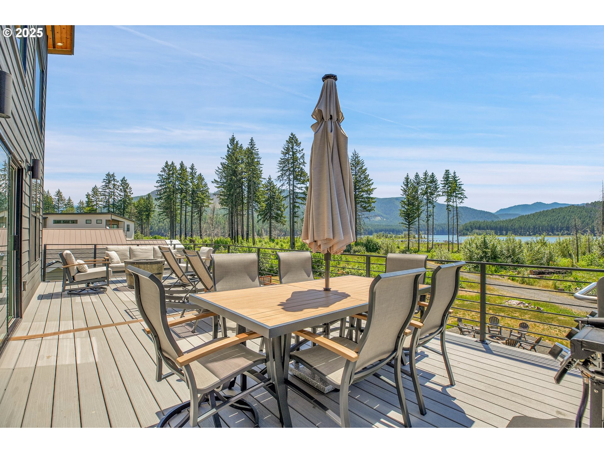 360 Santiam Avenue Detroit, OR 97342 - Photo 38 of 48