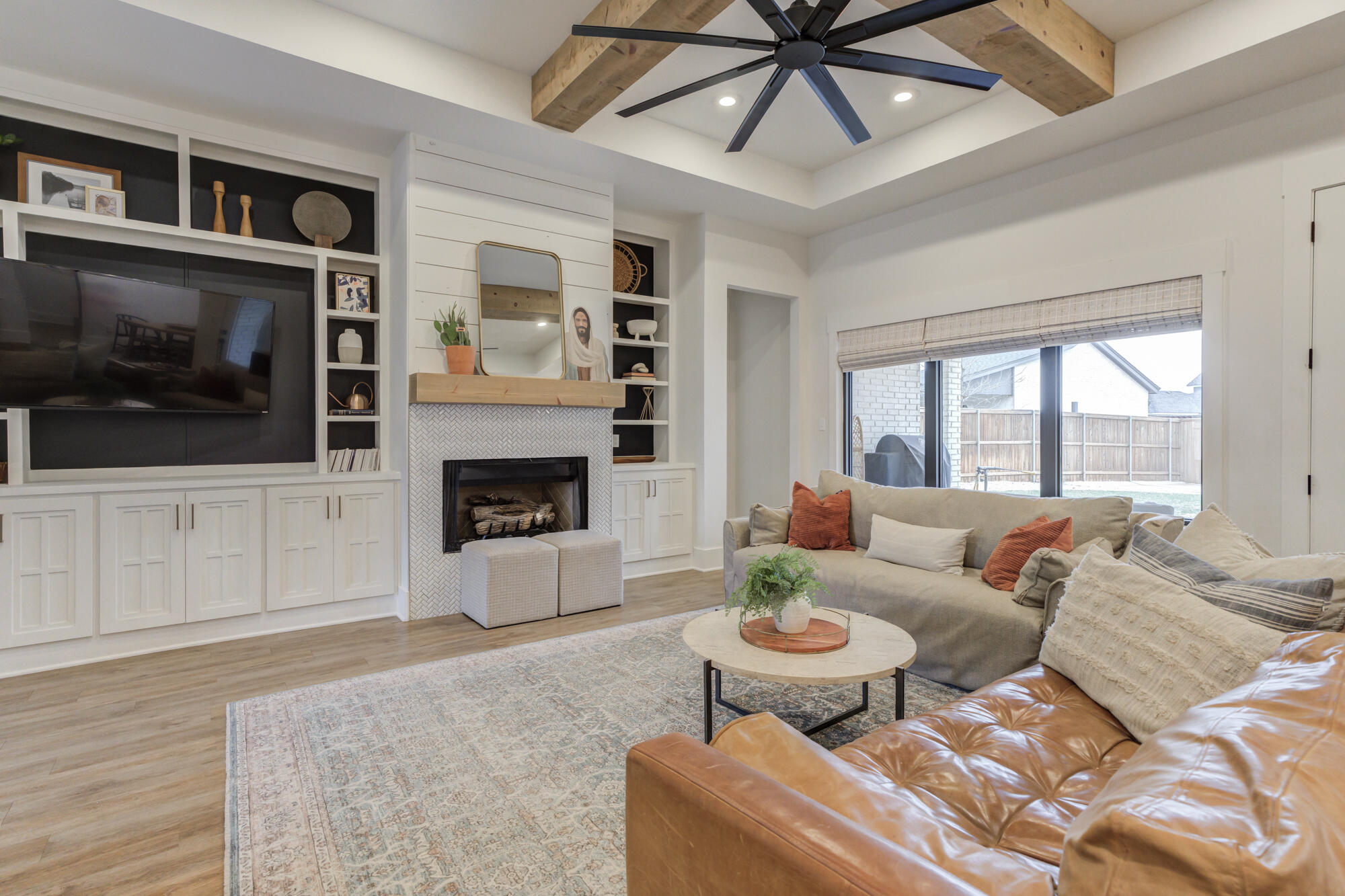 7029 101st Street Lubbock, TX 79424 - Photo 16 of 53 7029-101st-St_Lubbock-TX_18_Living-Room
