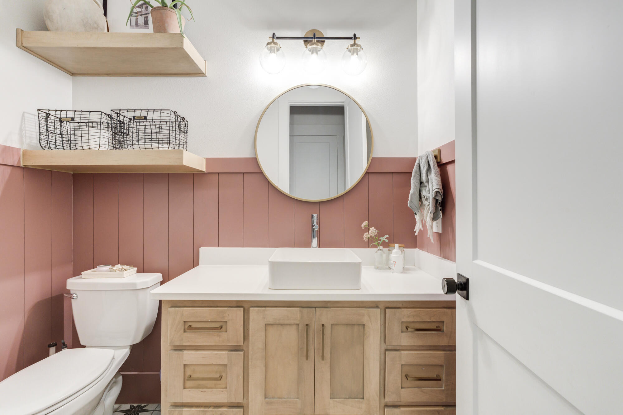 7029 101st Street Lubbock, TX 79424 - Photo 44 of 53 7029-101st-St_Lubbock-TX_11_Bathroom-2