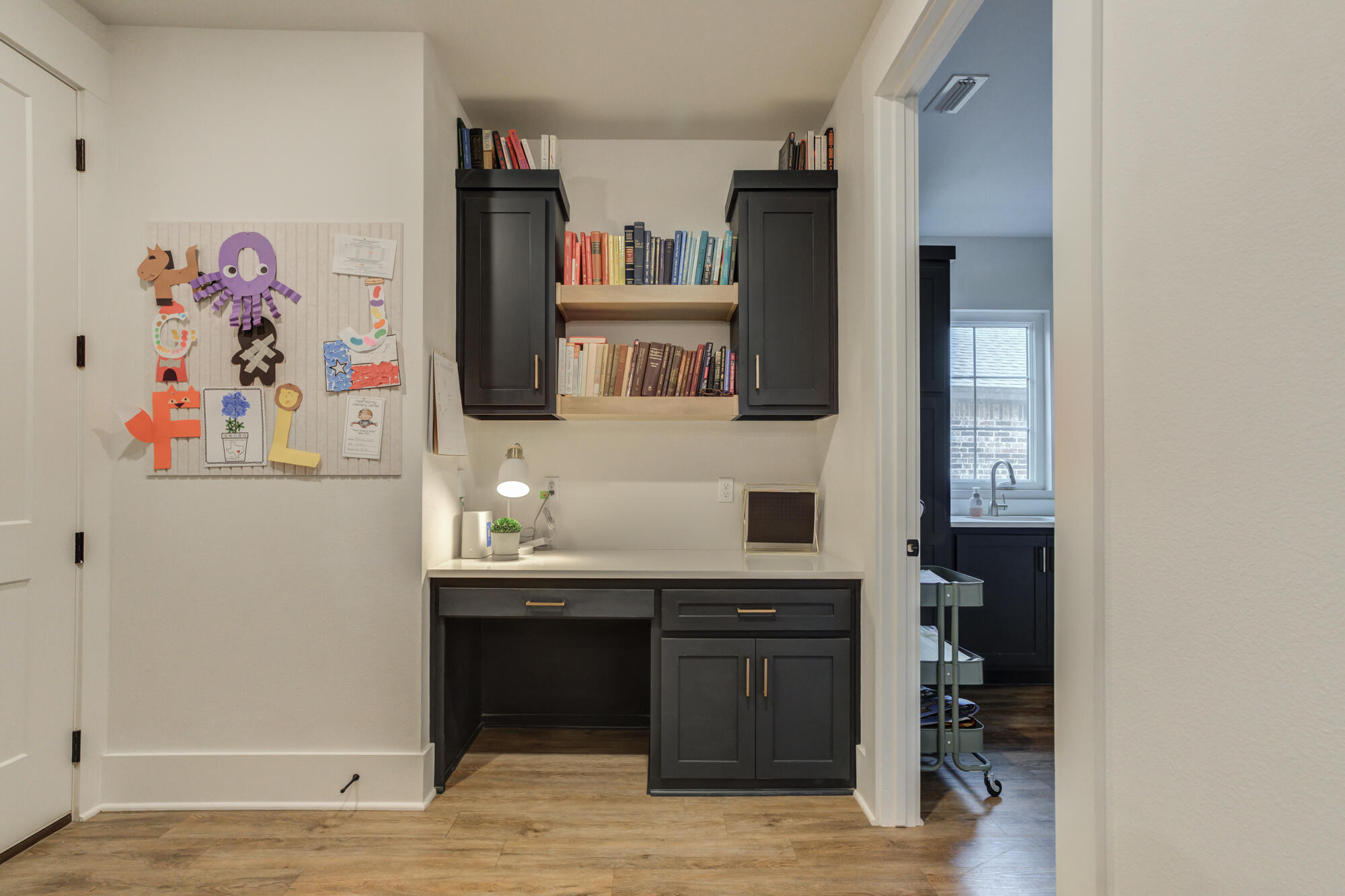 7029 101st Street Lubbock, TX 79424 - Photo 45 of 53 7029-101st-St_Lubbock-TX_30_Mudroom