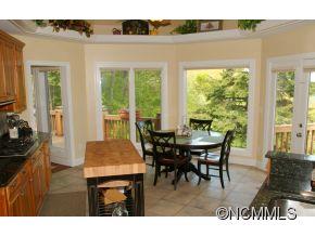 650 Flying Hawk Road Waynesville, NC 28786 - Photo 8 of 24