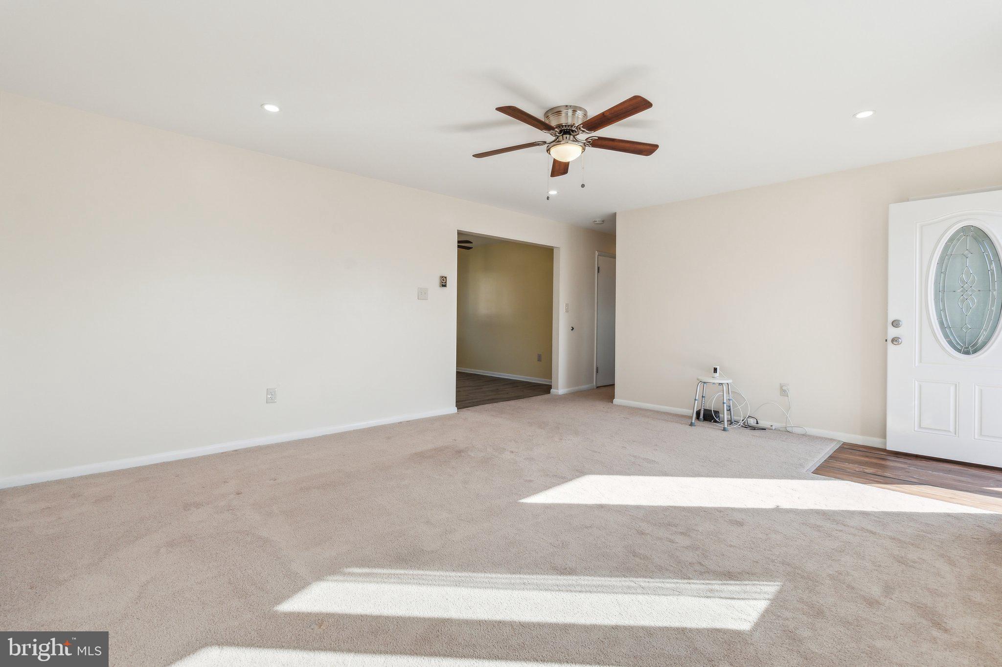 3944 West Chapel Road Aberdeen, MD 21001 - Photo 7 of 35 Living Room