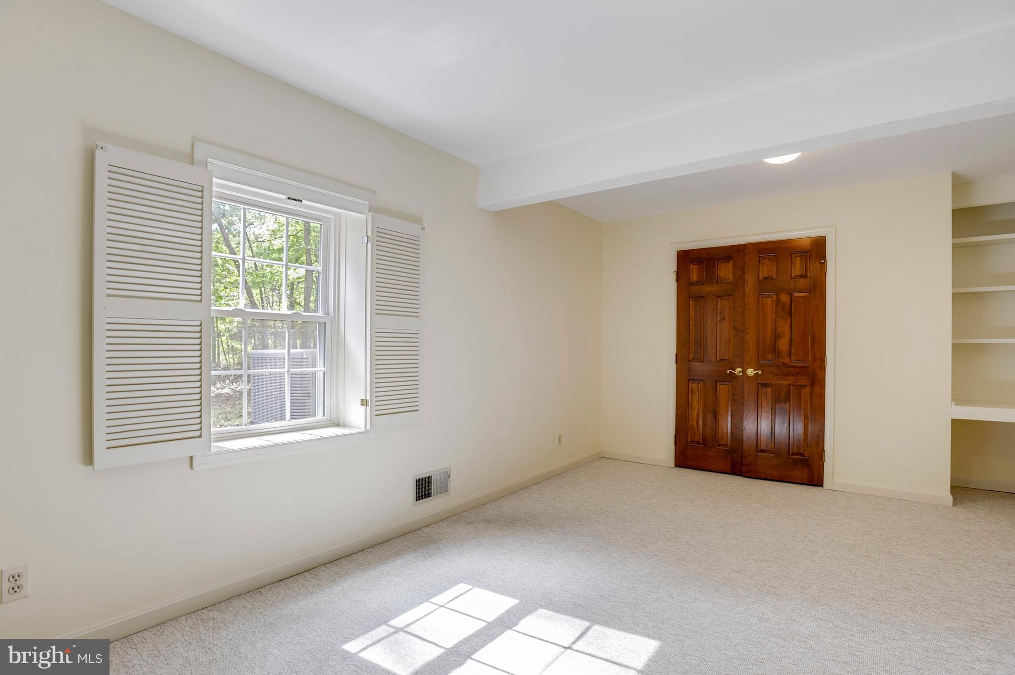 22118 Watson Road Leesburg, VA 20175 - Photo 20 of 30 Bedroom