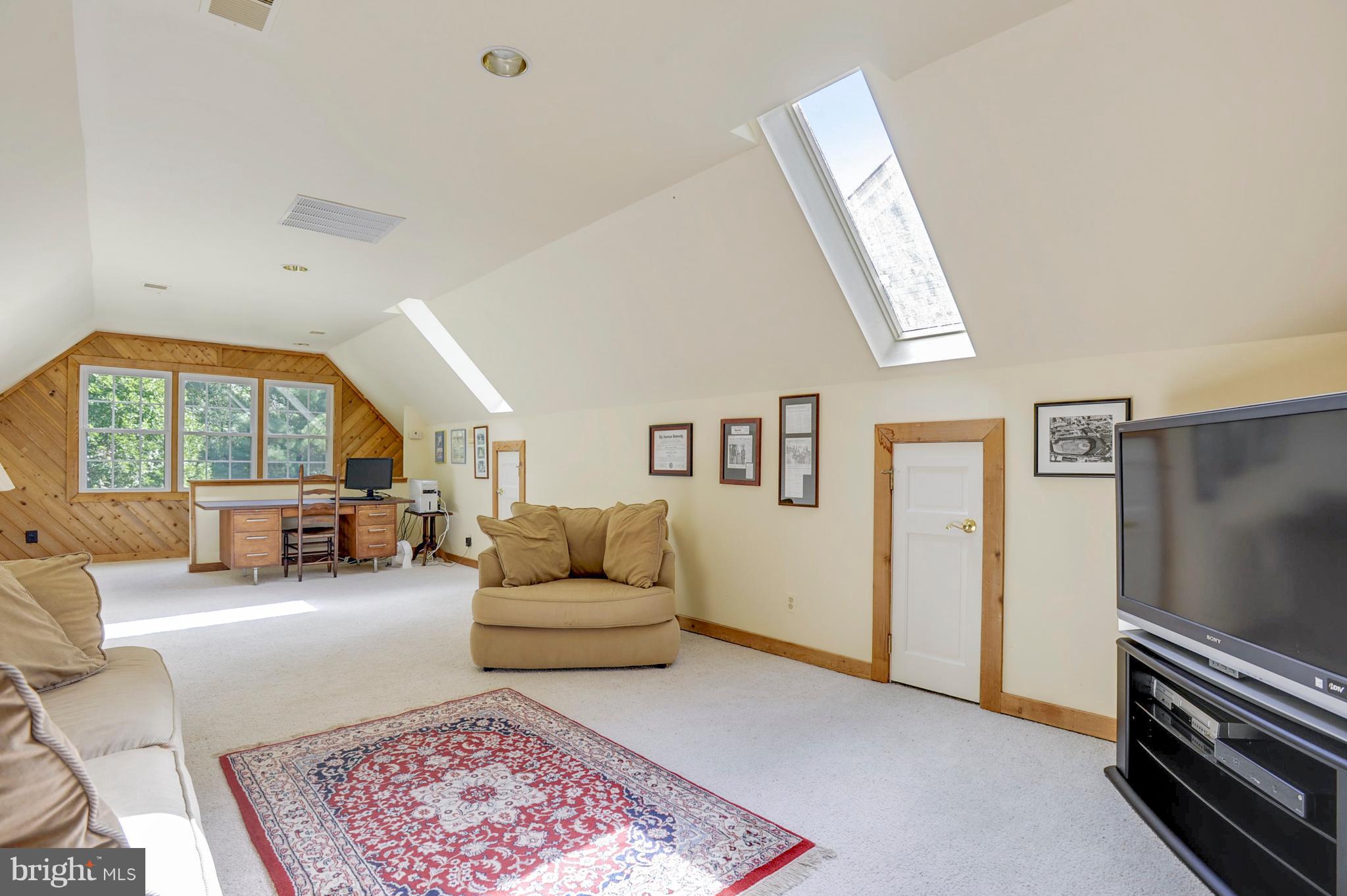 22118 Watson Road Leesburg, VA 20175 - Photo 21 of 30 Interior (General)