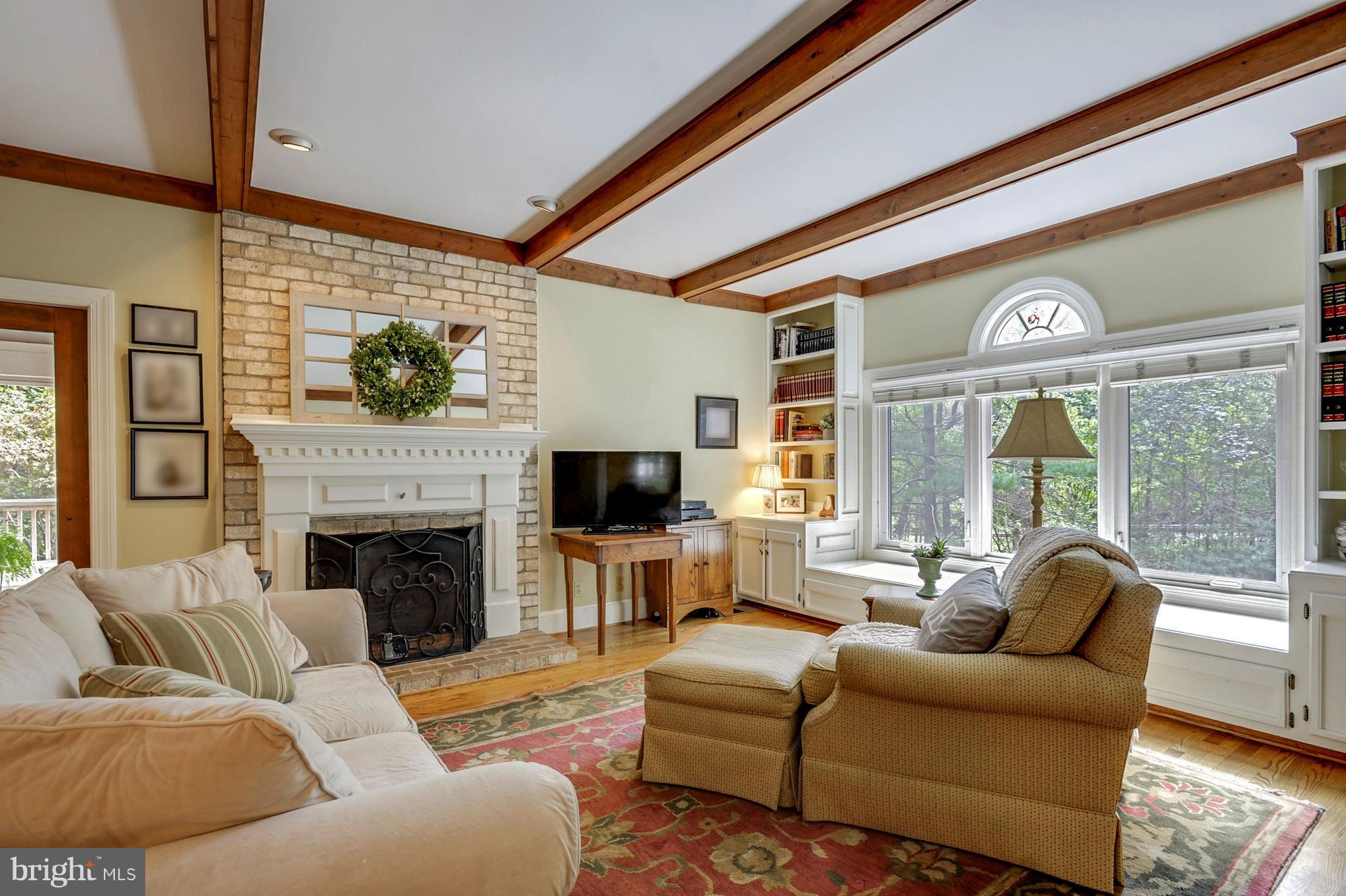 22118 Watson Road Leesburg, VA 20175 - Photo 6 of 30 Family Room