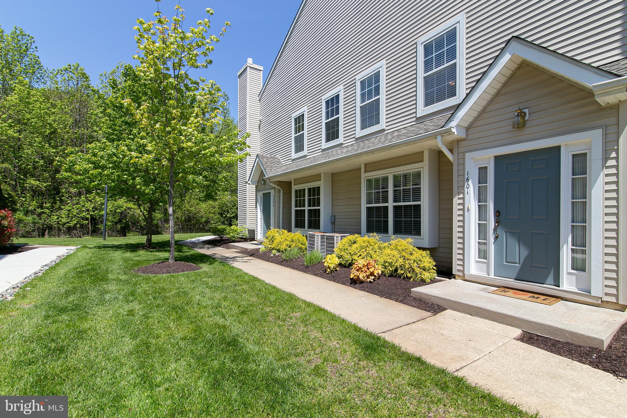 1601 Stokes Road Mount Laurel, NJ 08054 - Photo 3 of 40