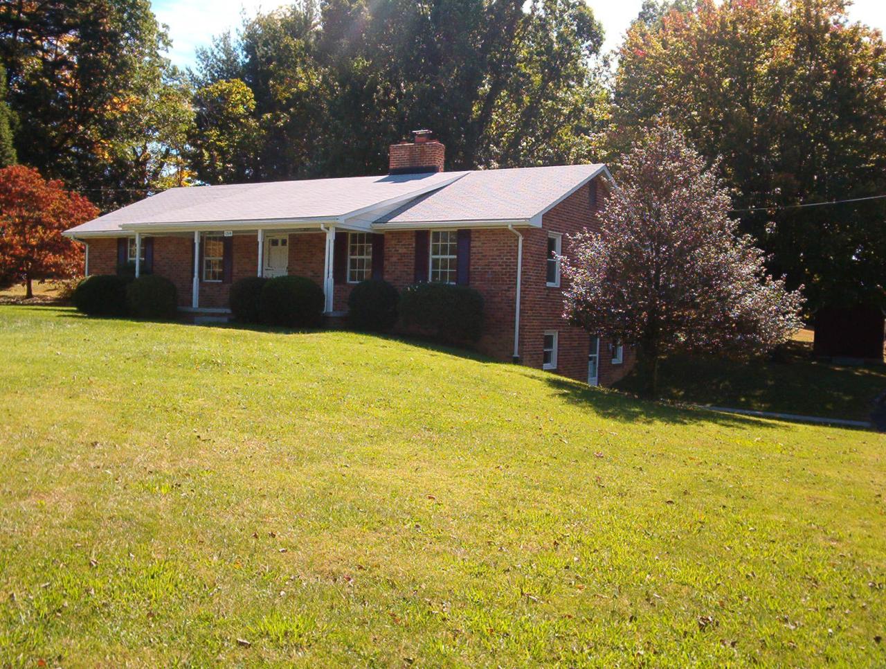 1216 North Mill Road Salem, VA 24153 - Photo 1 of 10 front