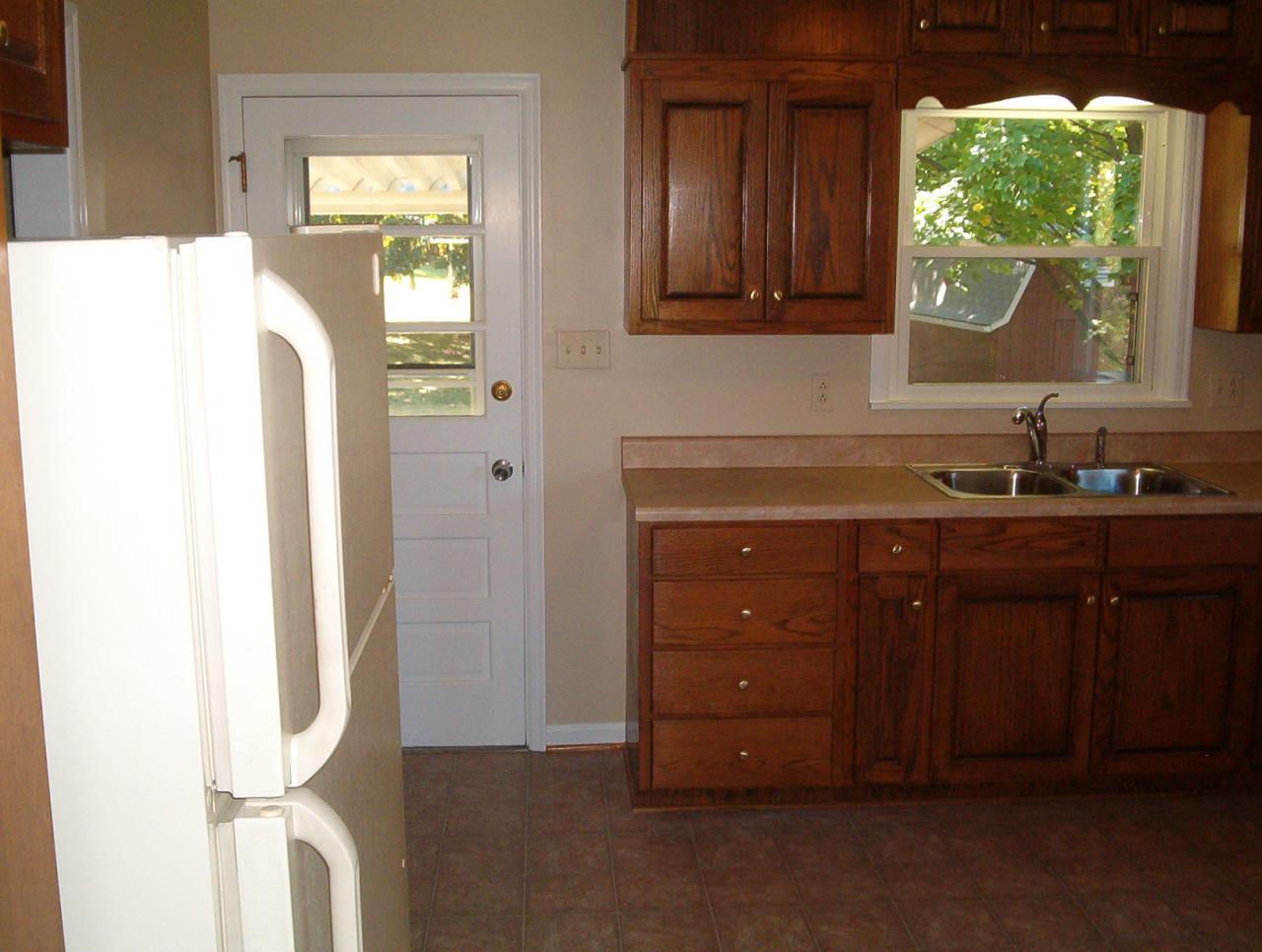 1216 North Mill Road Salem, VA 24153 - Photo 6 of 10 Eat-In-Kit