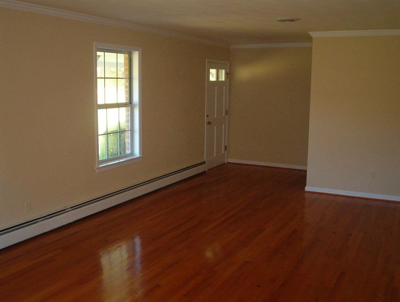1216 North Mill Road Salem, VA 24153 - Photo 8 of 10 Living and Dining Area