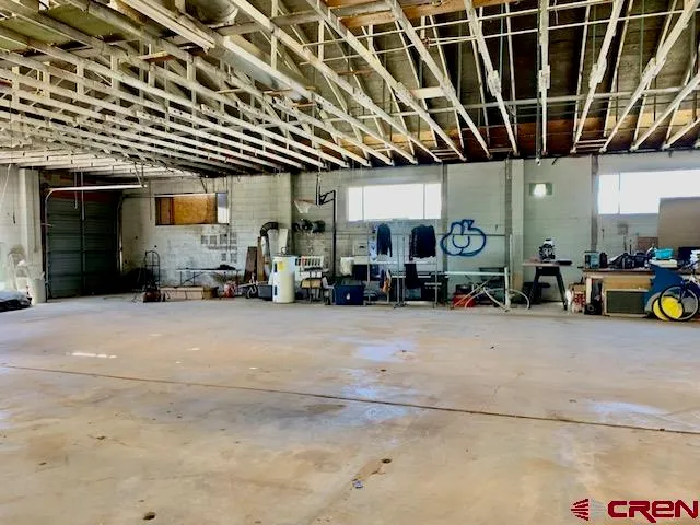 a view of a big room with furniture