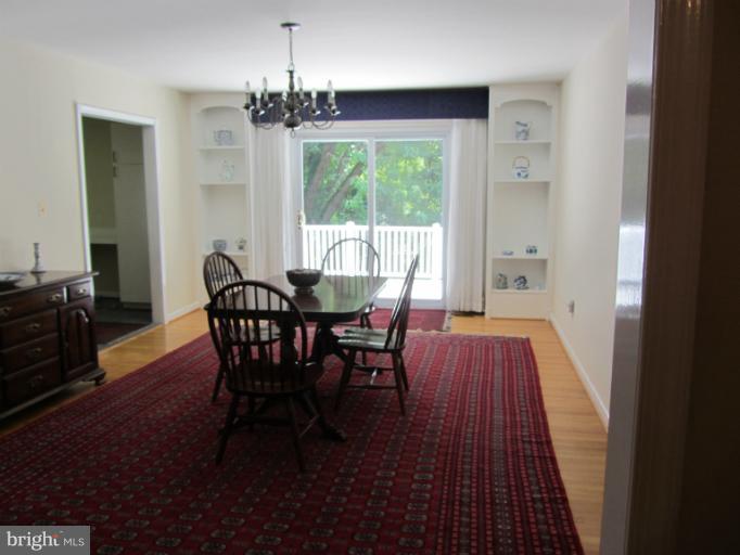 534 Marshall Road Southwest Vienna, VA 22180 - Photo 14 of 15 Dining Room