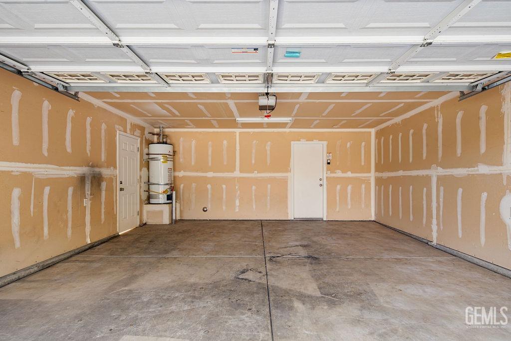 Undisclosed Address Bakersfield, CA 93312 - Photo 18 of 21 a view of a garage