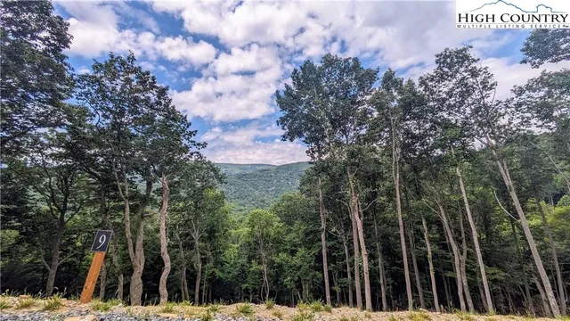 $99,900 | 9 Poplar Forest Drive, Boone, NC 28607