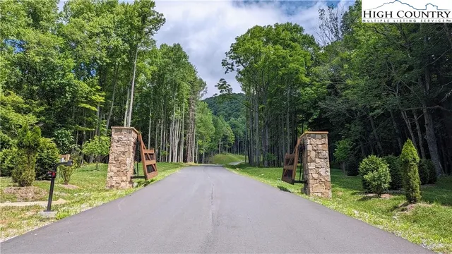 $99,900 | 9 Poplar Forest Drive, Boone, NC 28607