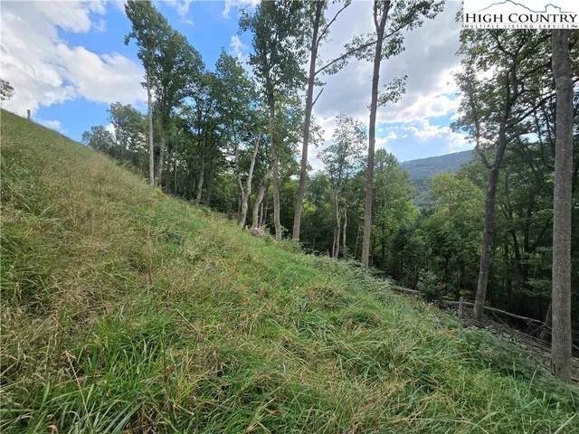 $99,900 | 9 Poplar Forest Drive, Boone, NC 28607