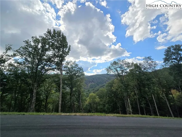 $99,900 | 9 Poplar Forest Drive, Boone, NC 28607