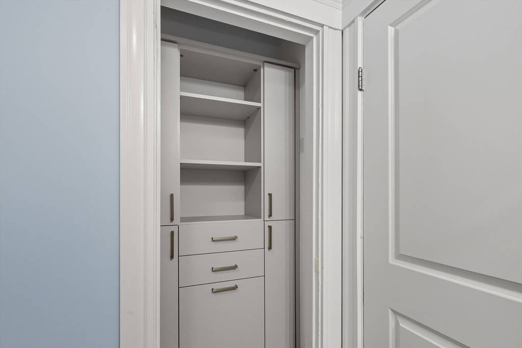 227 Centre Street, Unit 1 Boston, MA 02124 - Photo 11 of 14