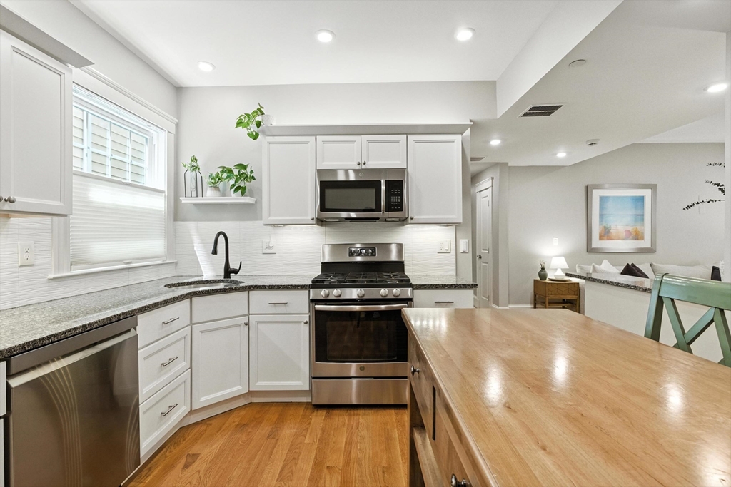 227 Centre Street, Unit 1 Boston, MA 02124 - Photo 2 of 14