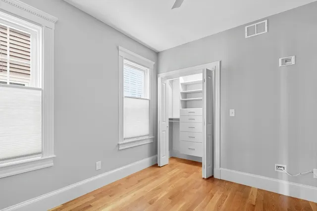 $3,000 | 227 Centre Street, Unit 1, Boston, MA 02124