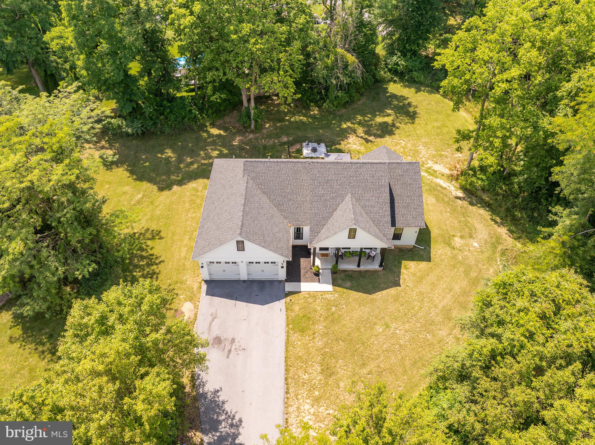 389 Hackney Lane Charles Town, WV 25414 - Photo 6 of 54