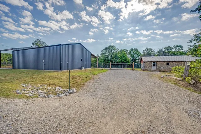 $269,900 | 227 Lanier Road, Forestburg, TX 76239