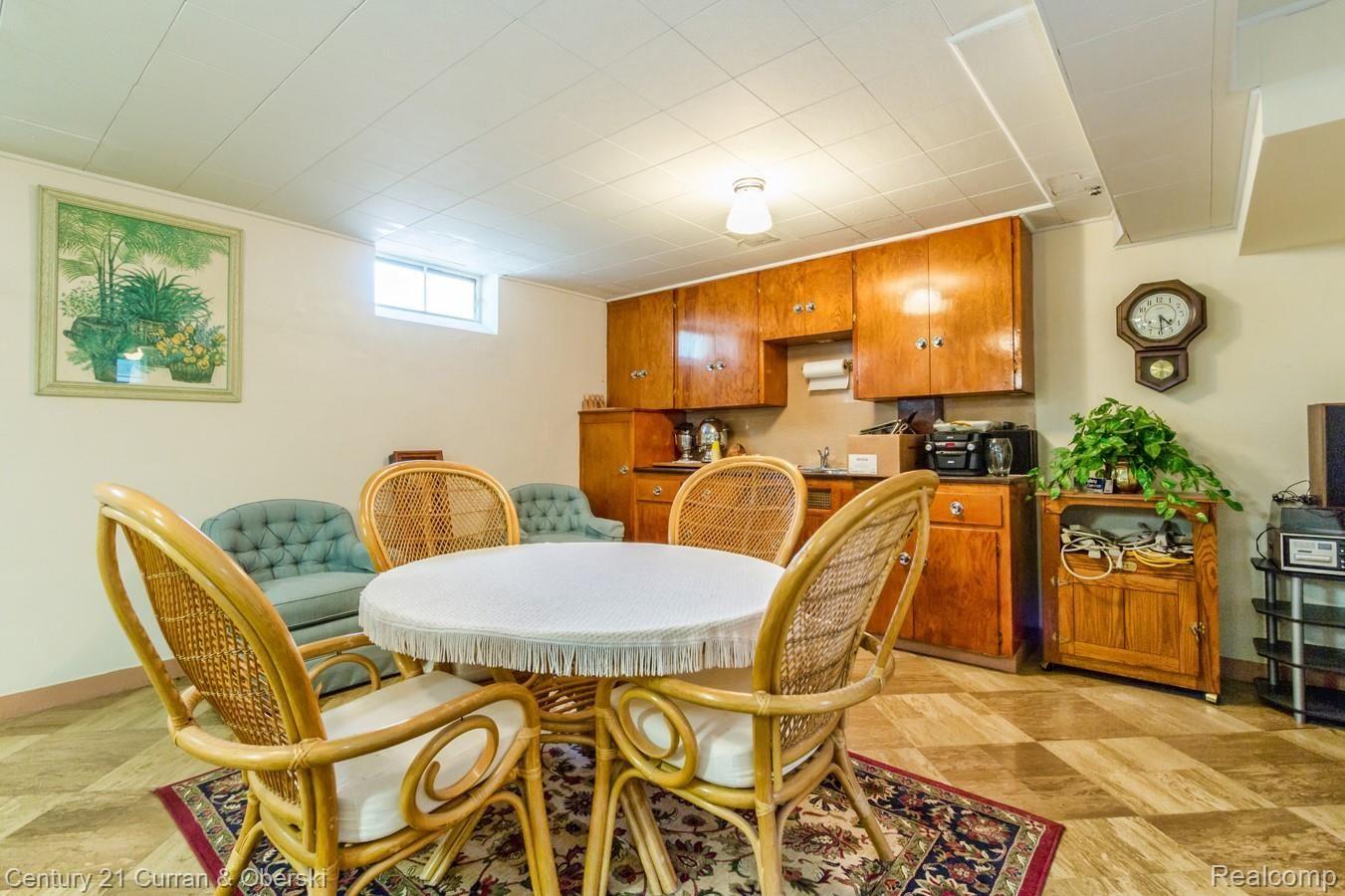 9438 Allen Road Allen Park, MI 48101 - Photo 17 of 28 17.jpg