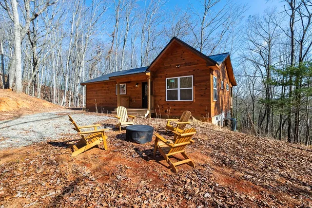 $339,800 | 87 Tuscarora Trail, Murphy, NC 28906