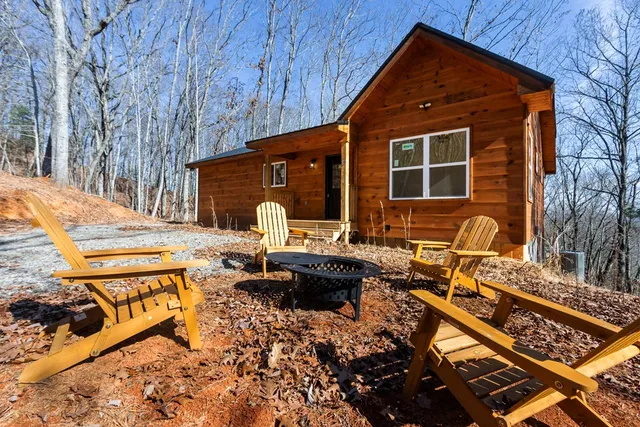 $339,800 | 87 Tuscarora Trail, Murphy, NC 28906