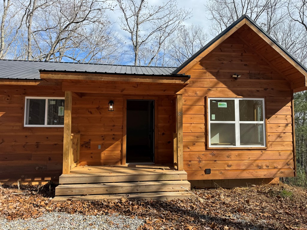 87 Tuscarora Trail Murphy, NC 28906 - Photo 74 of 74 a front view of a house with a porch